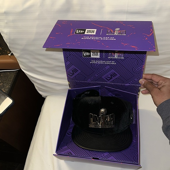🥳Host Pick🎉| Black, SuperBowl58, NFL SnapBack, Exclusive Limited Edition Hat. - Picture 4 of 14